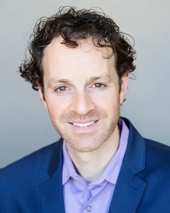 headshot1.jpg